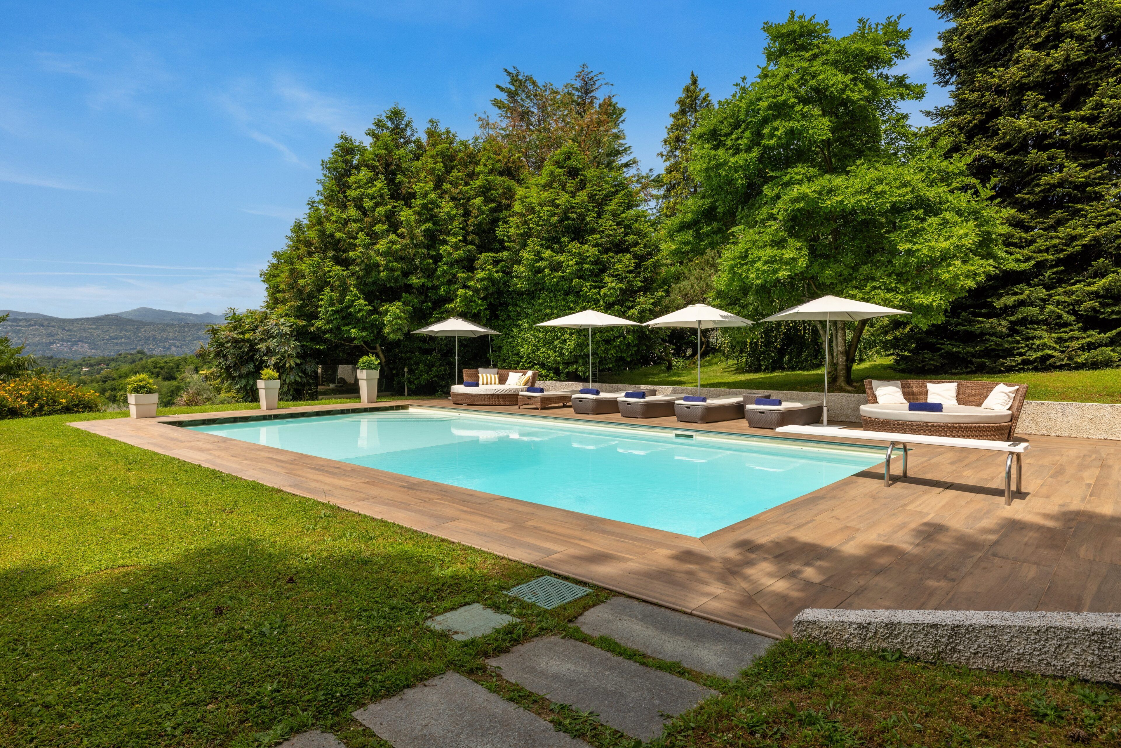 Seasonal outdoor pool, sun loungers