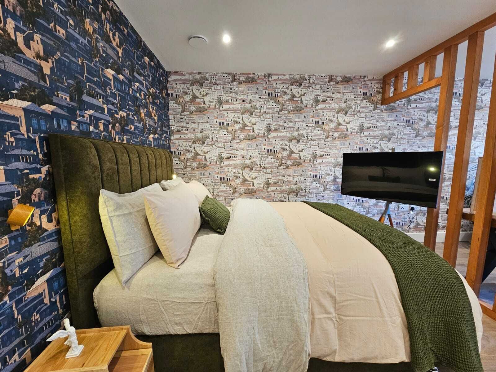 1 bedroom, iron/ironing board, internet, bed sheets