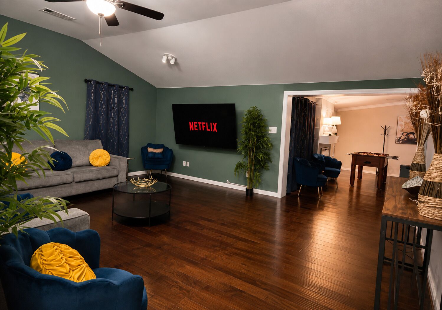Smart TV, offices