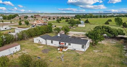 Crew Stay | 4BR · Huge Truck & Trailer Parking