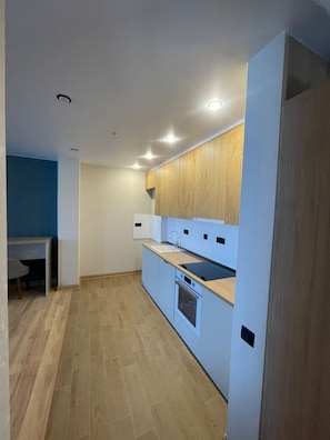 Suite, balcone, vista mare | Cucina privata | Piano cottura