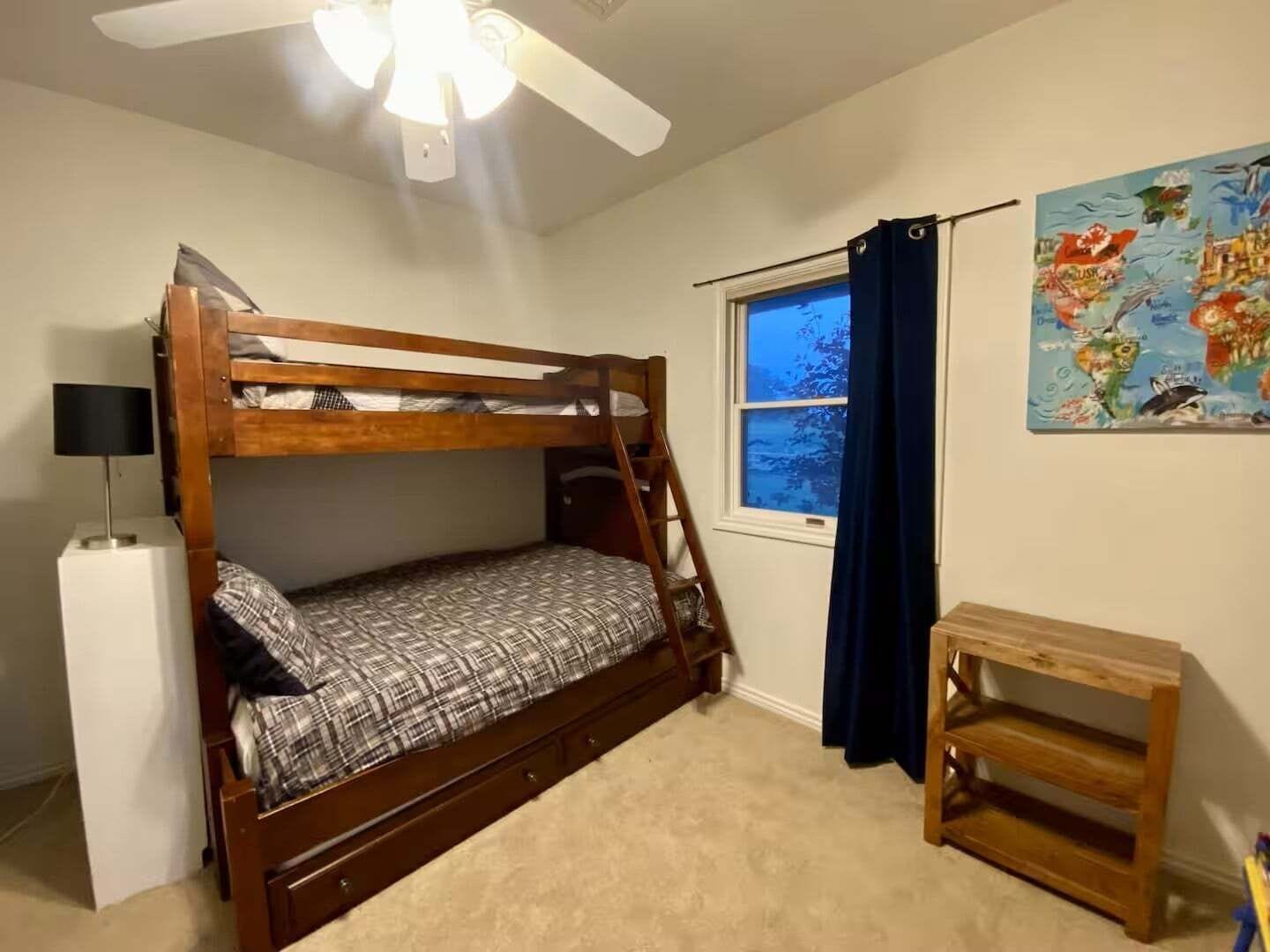 House, 4 Bedrooms | 4 bedrooms, laptop workspace, iron/ironing board, WiFi (free)