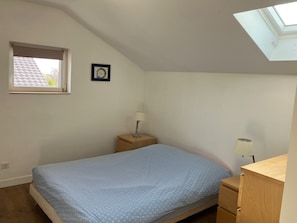 5 bedrooms, iron/ironing board, travel cot, free WiFi - Family home in a peaceful residential neighborhood at the foot of the Vosges Mountains (Cernay)