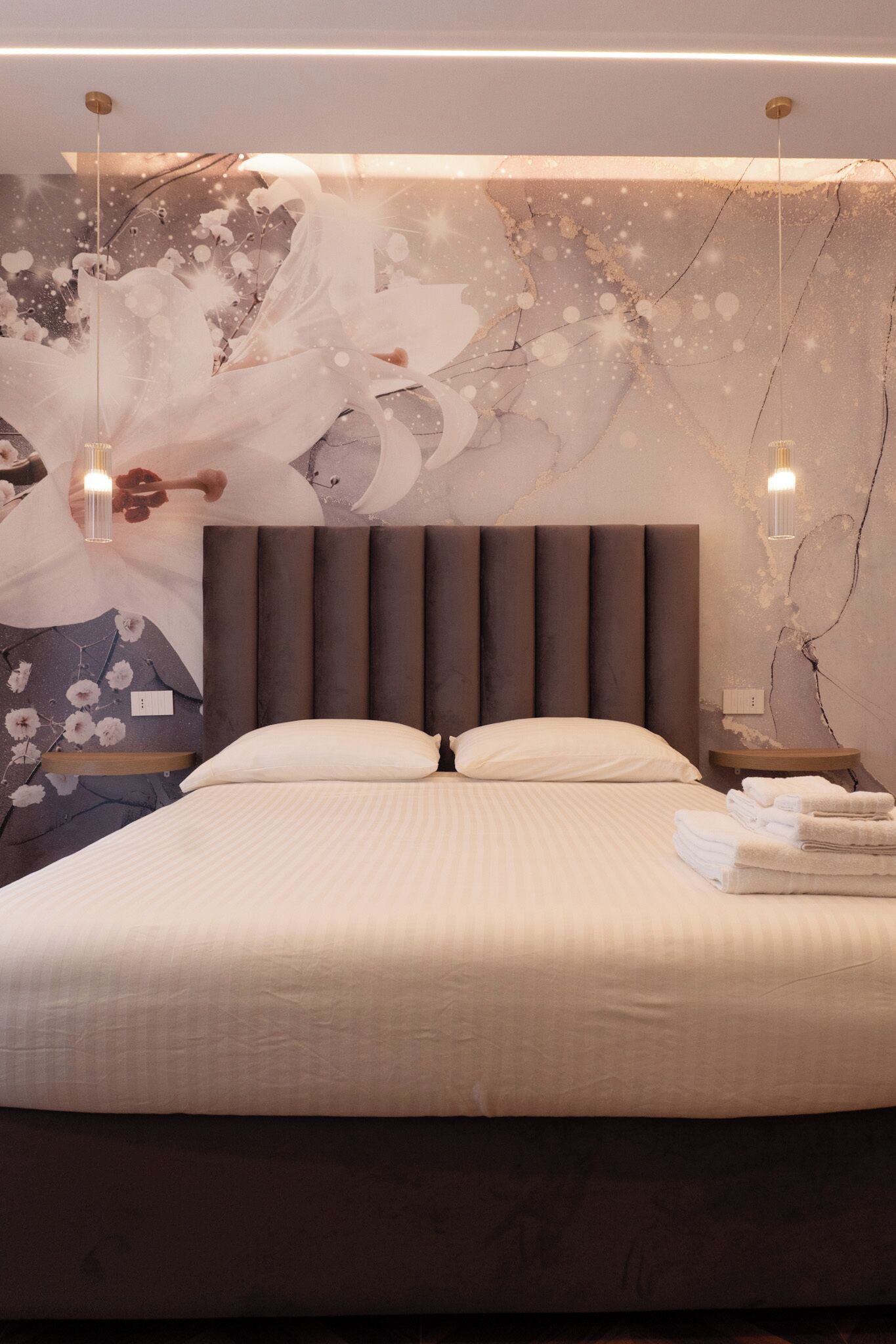 Standard Quadruple Room, Balcony, City View | WiFi (free)