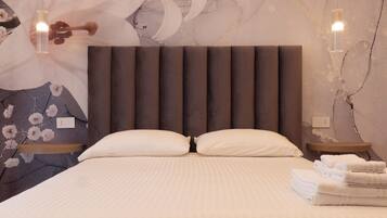 Standard Quadruple Room, Balcony, City View | WiFi (free)