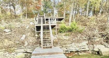 Relax & Unwind at This Beautiful 4-Bedroom Lake House Russellville