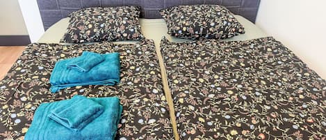 3 bedrooms, WiFi (free)