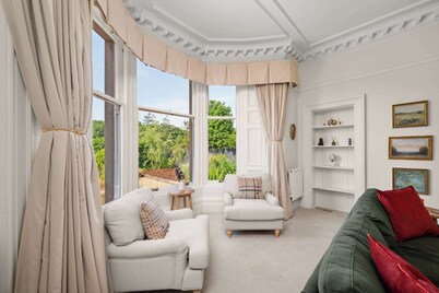 Douglasleigh - Luxury Victorian Villa - Walk to Carnoustie Golf Links