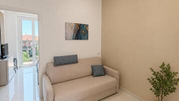 Family Apartment, Balcony, City View | Living area