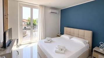 Family Apartment, Balcony, City View | WiFi (free)