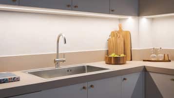 Deluxe Apartment | Private kitchen