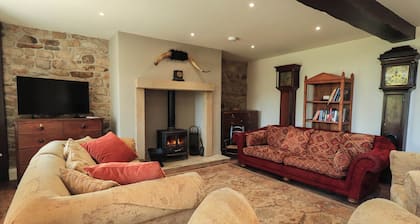 Ragged Hall Barn