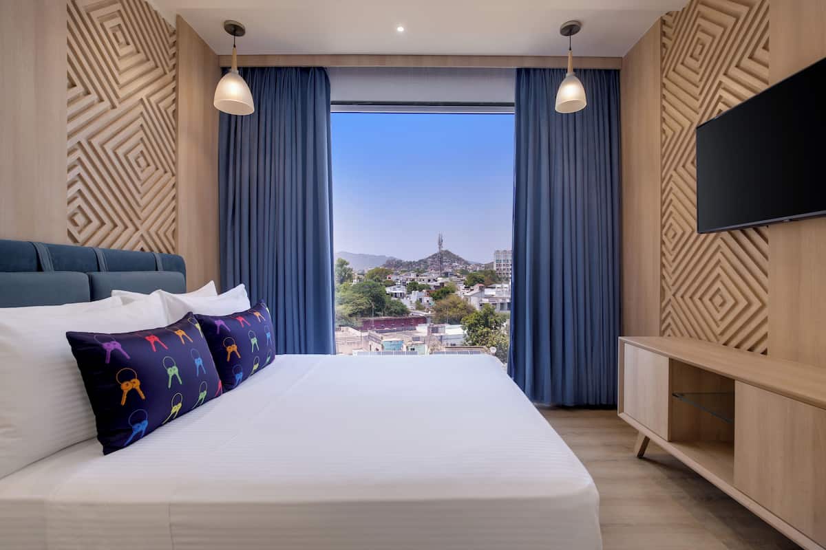 Deluxe Double Room | Minibar