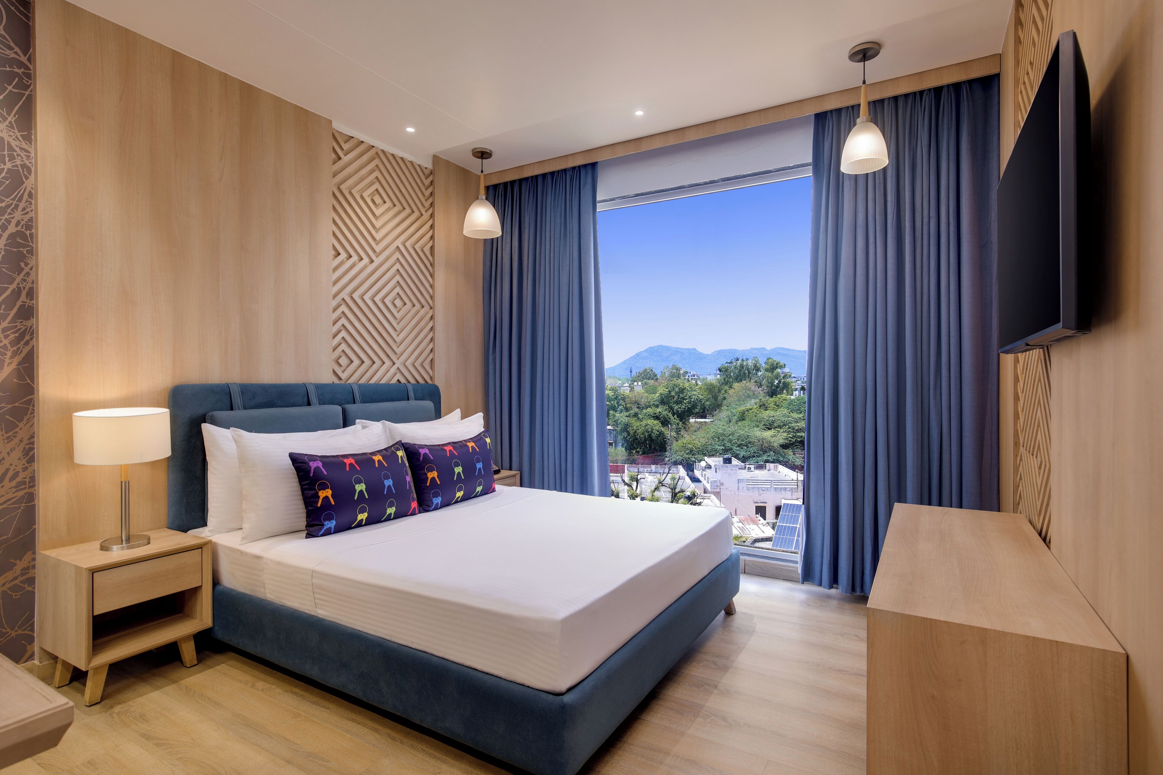 Deluxe Double Room | Minibar