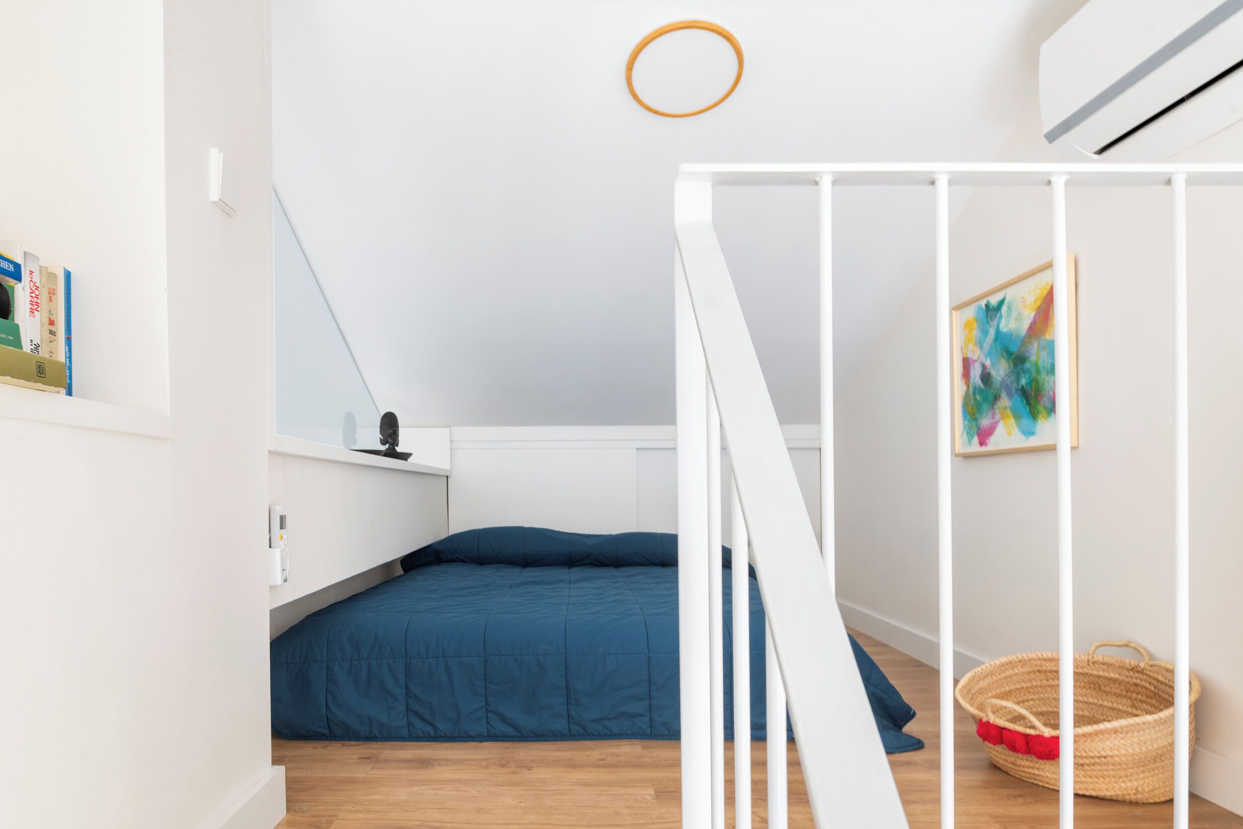 3 bedrooms, desk, iron/ironing board, travel crib