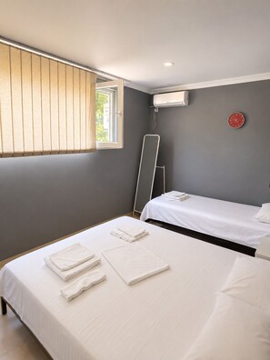 2 chambres, fer et planche à repasser, Wi-Fi, literie fournie