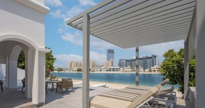 Beach/ocean view - LUX  The Ocean Pearl Villa 3 (Dubai)