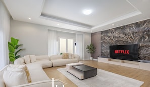Living area - LUX  The Ocean Pearl Villa 3 (Dubai)