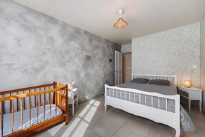 2 Schlafzimmer, Bügeleisen/Bügelbrett, WLAN