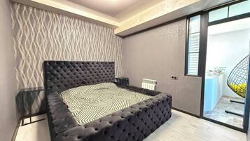 1 bedroom, iron/ironing board, WiFi (free), bed sheets