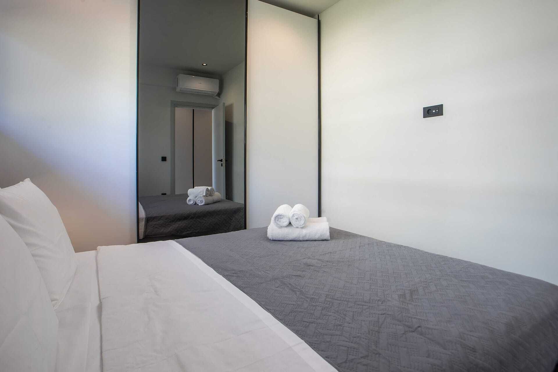 2 bedrooms, iron/ironing board, WiFi (free), bed sheets