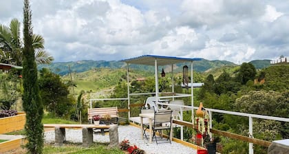 Nomad Nest Near Guatapé Jacuzzi Turkish Wifi-full