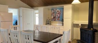 3 BR FARMHOUSE ON 8 ACRES - PLANTERSVILLE