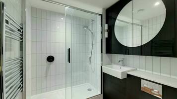 Studio, Non Smoking | Bathroom