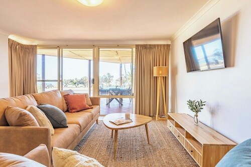 Blue Waters- Riverview Escape for the whole family