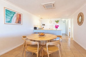 Dining - Blue Waters- Riverview Escape for the whole family (Kalbarri)