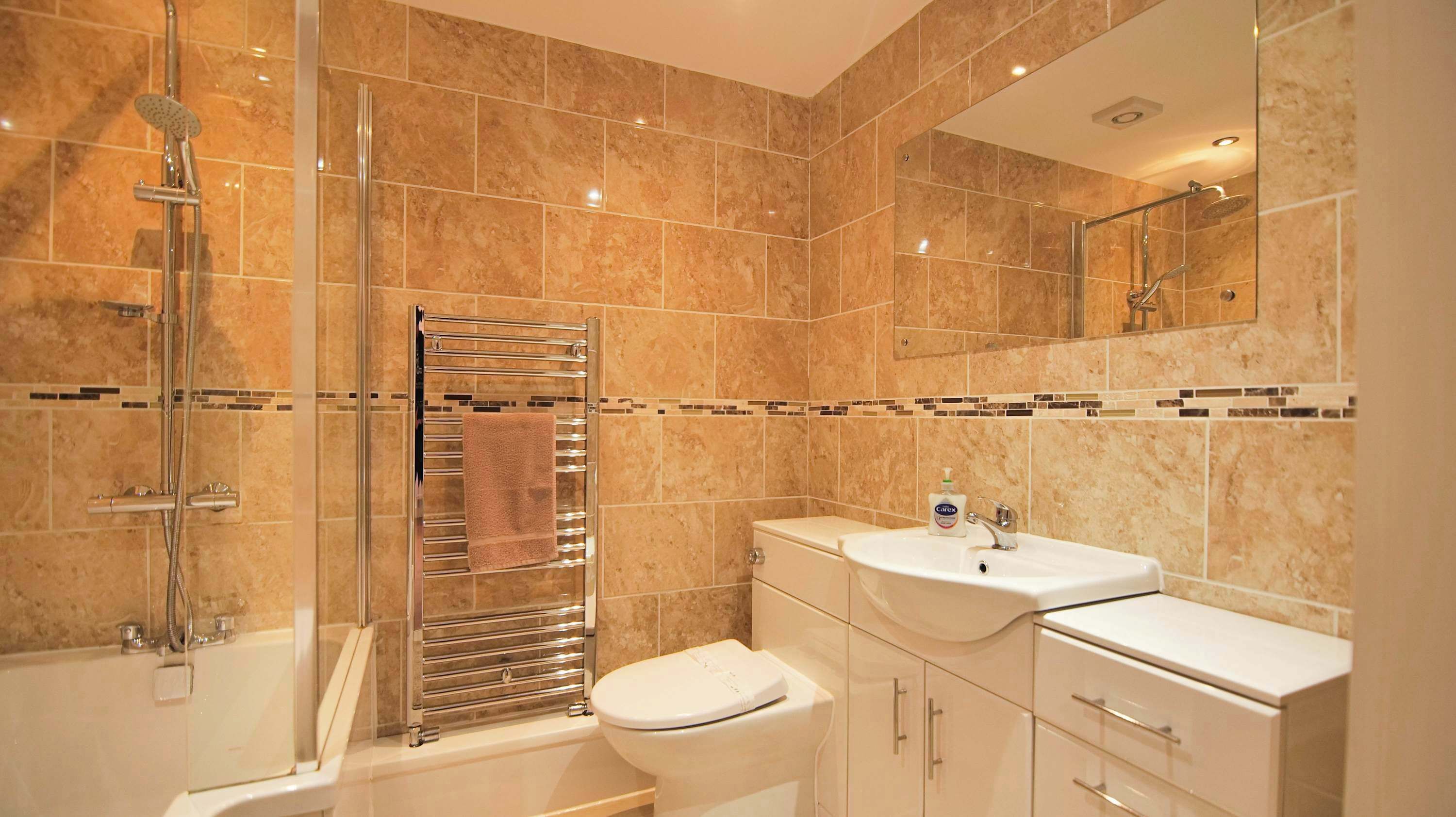 Shower, towels