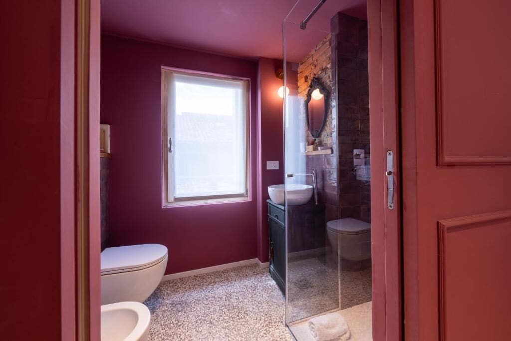 Deluxe Double Room, Courtyard View | Bathroom