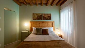 Standard Double Room, Air conditioning, Courtyard View