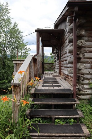 Property grounds - The Skyline Cabin - Mountaintop Ranch (Elkton)