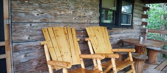 The Eagle Cabin - Mountaintop Ranch