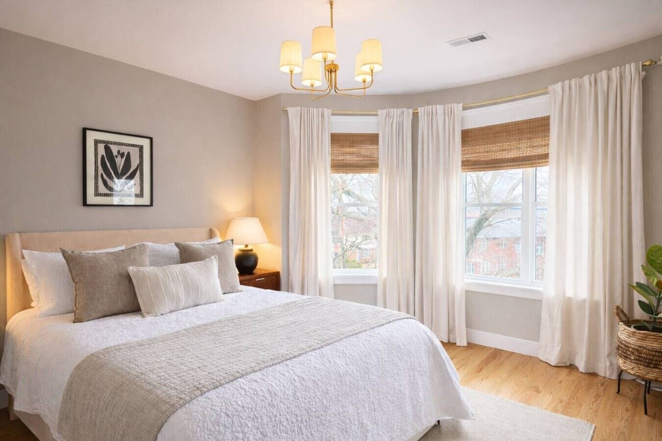 3 bedrooms, in-room safe, desk, iron/ironing board