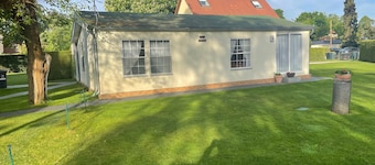 Rauchfangswerder Holiday Home with Private Terrace, Garden, and Wi-Fi