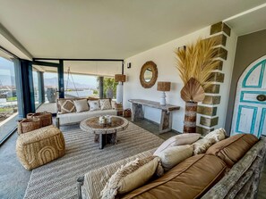 Living area - Exceptional Holiday Villa with Private Pool, Sea View & Wi-Fi (Villaverde)