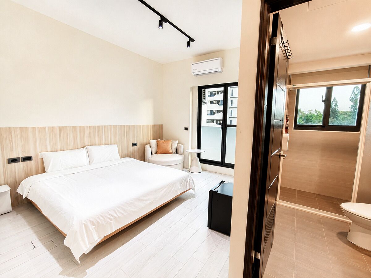 Comfort Suite, Balcony, Mountain View | Free WiFi