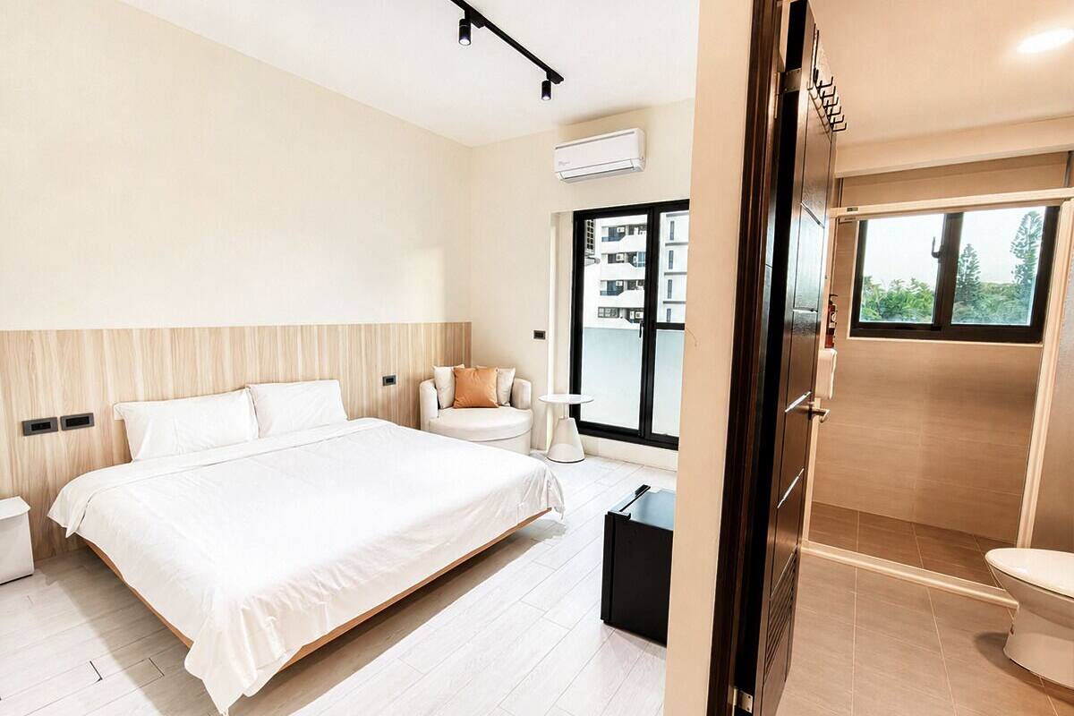 Comfort Suite, Balcony, Mountain View | WiFi (free)