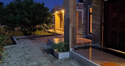 MIHAMBOS RESIDENCE