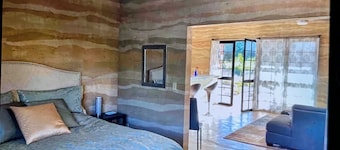 Cozy 1-bedroom house in adorable Todos Santos with AC