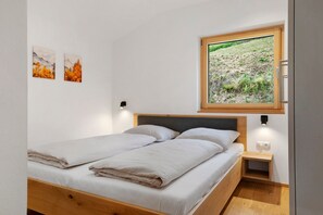 WiFi, bed sheets - Apartment 'Trostburg' with Mountain View and Wi-Fi (Barbian)