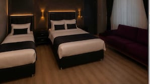 Family Room, City View | Laptop workspace, blackout curtains, soundproofing - TAŞ KONAK OTEL (Diyarbakir)
