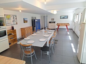 Dining - Quiet house near the ocean: 8 adults + 2 children (Baden)