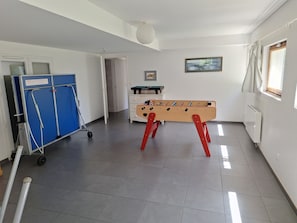 Game room - Quiet house near the ocean: 8 adults + 2 children (Baden)