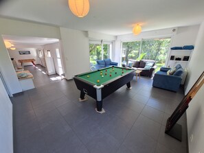 Game room - Quiet house near the ocean: 8 adults + 2 children (Baden)