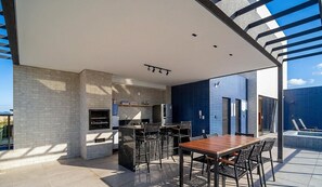 Outdoor dining - Studio in Condo. w/ Pool & Coworking Azz0305 (Cabedelo)