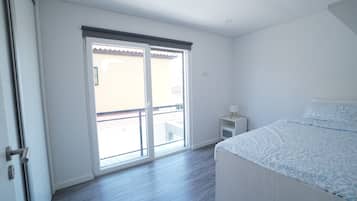 4 bedrooms, WiFi, bed sheets