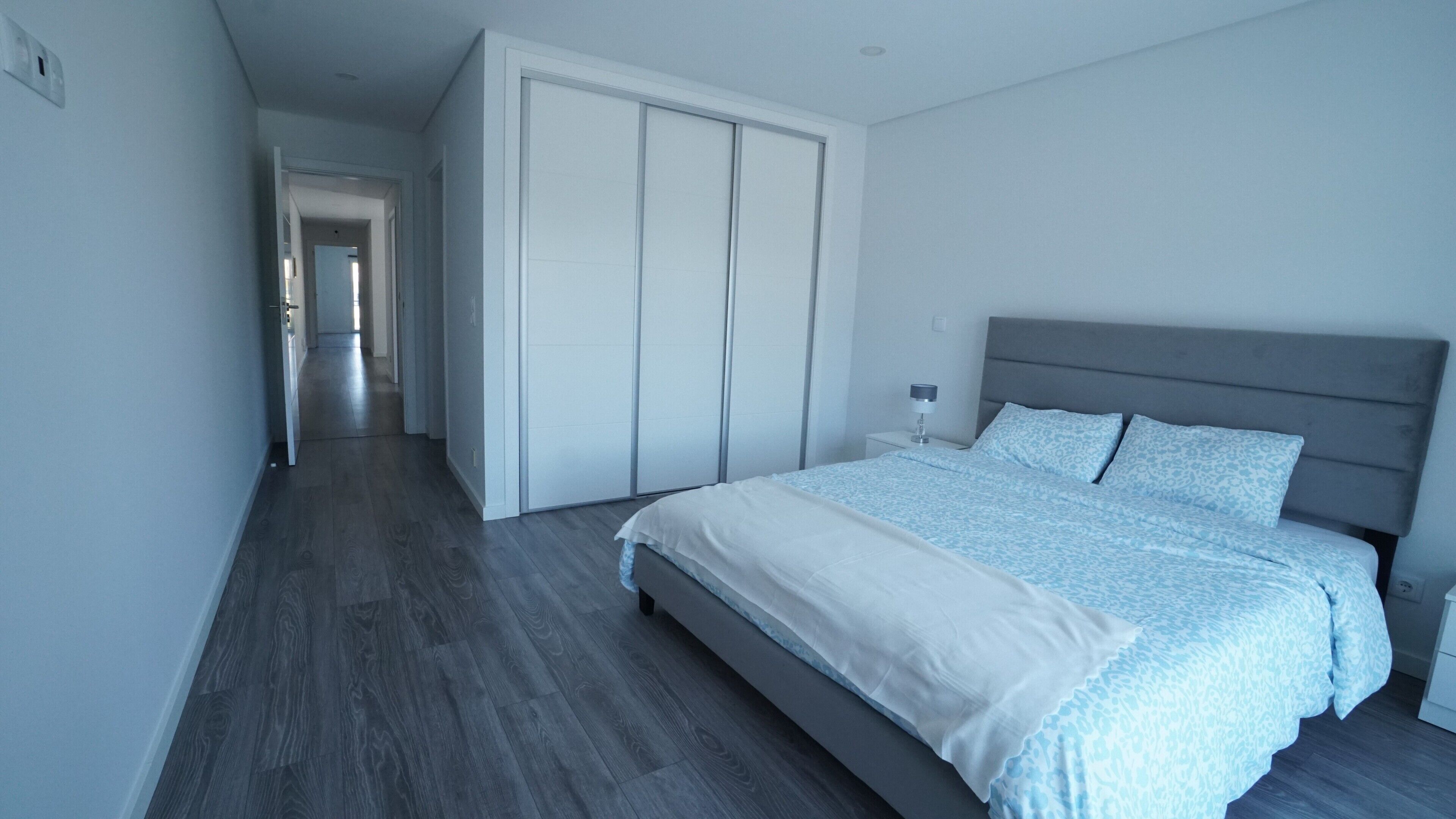4 bedrooms, WiFi, bed sheets